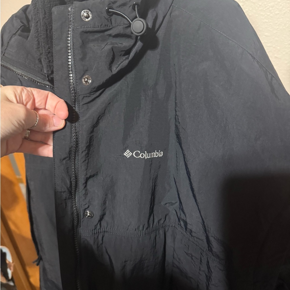 Columbia Women's‎ Black Utility Jacket - Picture 4 of 7